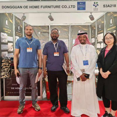 Elegante divano componibile in legno con estremità, design italiano, moderno, per soggiorno, villa, con lussuosa pelle vera e mobili 34