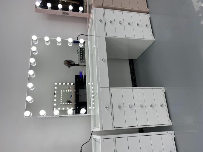 Y imballaggio Modern Dressing Table With Light Mirror Camera da letto Vanity Dresser Makeup Desktop Led Mirrors Set cassetti camerieri 1
