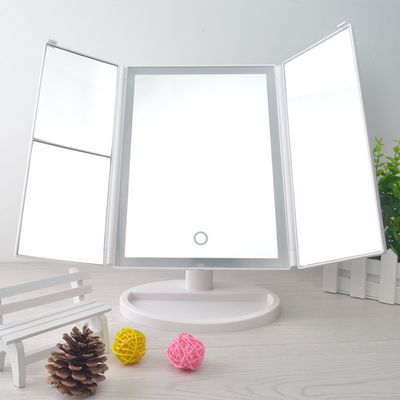 Dispositivo touchscreen LED Trifold Vanity Mirror 10x illuminato Folding Travel Mirror