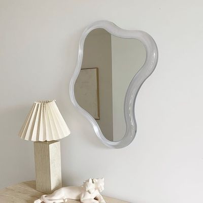 Specchio di ingrandimento a parete acrilico illuminato per vanità del bagno