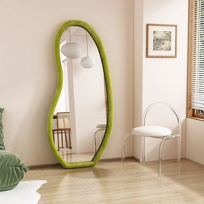 Specchio a terra a piega a forma di arco a misura di 78x108cm