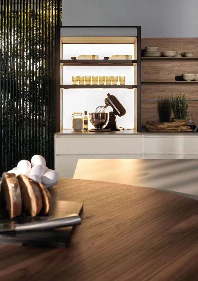 Soluzioni per armadietti modulari di angolo in alluminio Armadietti da cucina in melamina 1