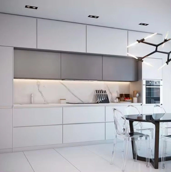 Soluzioni per armadietti da cucina in compensato d'angolo 0